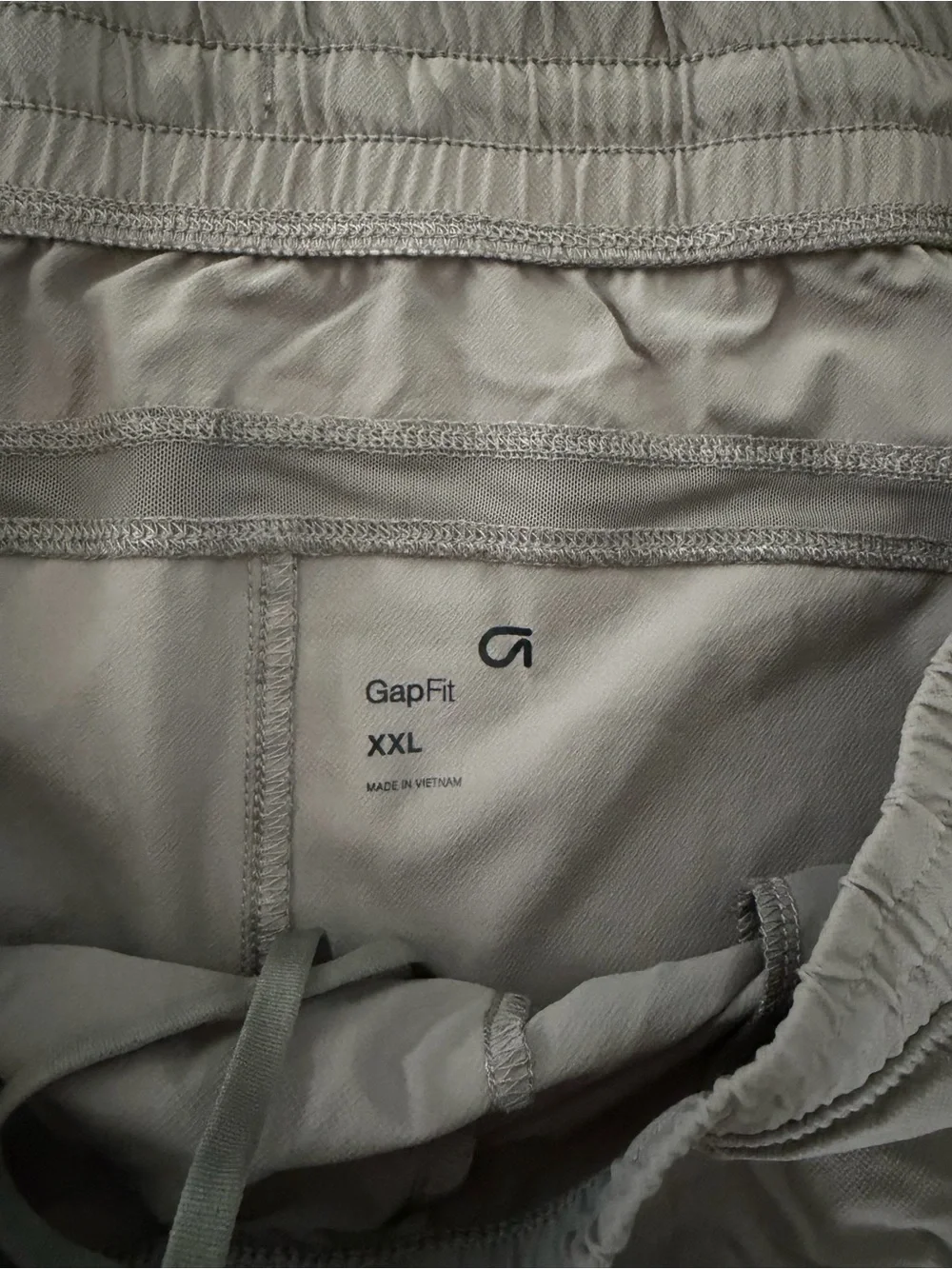 GAP Men's Olive Green Performance Athletic Shorts